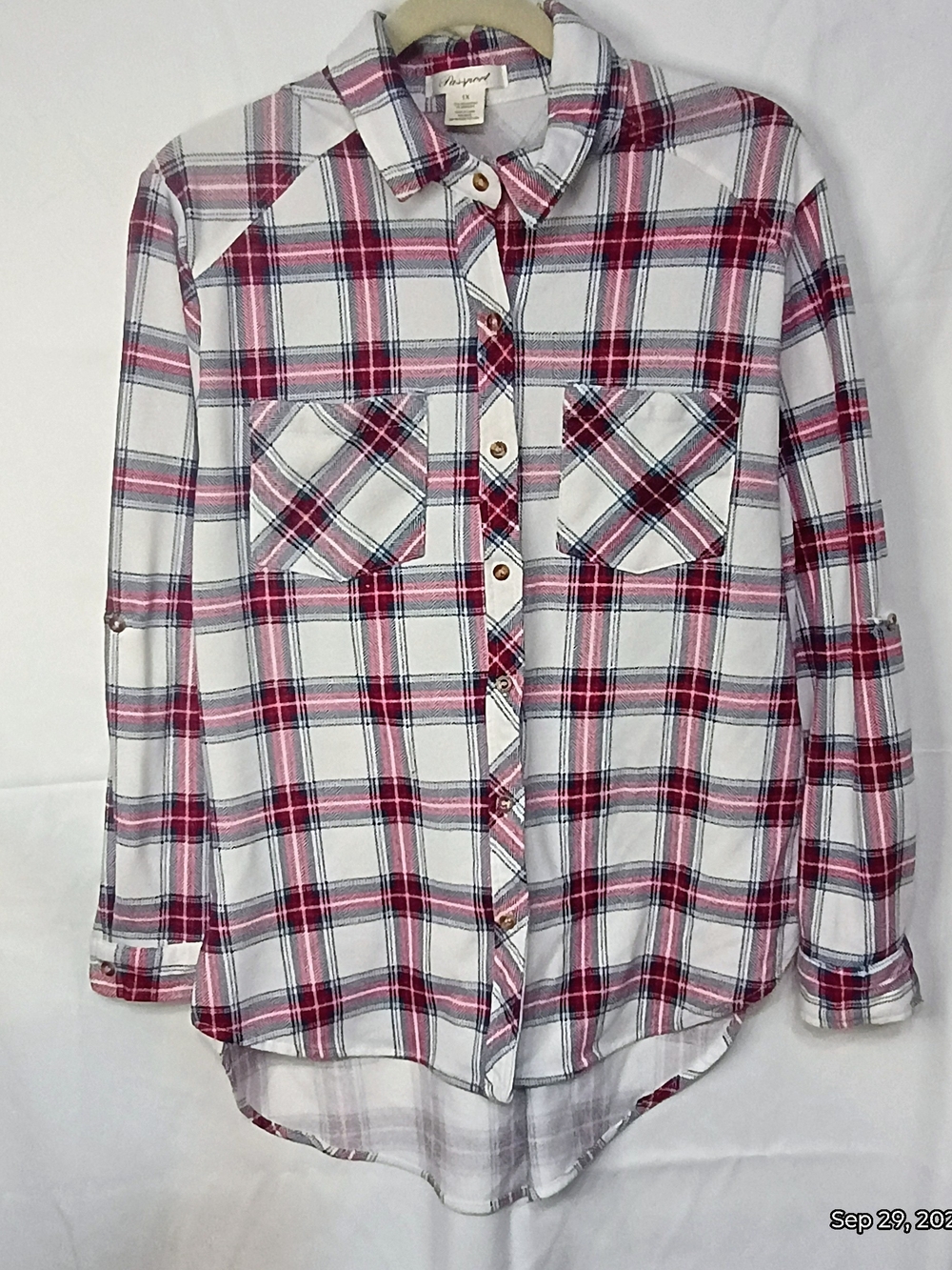 Passport Women's White & Red Plaid Button-Up Shirt